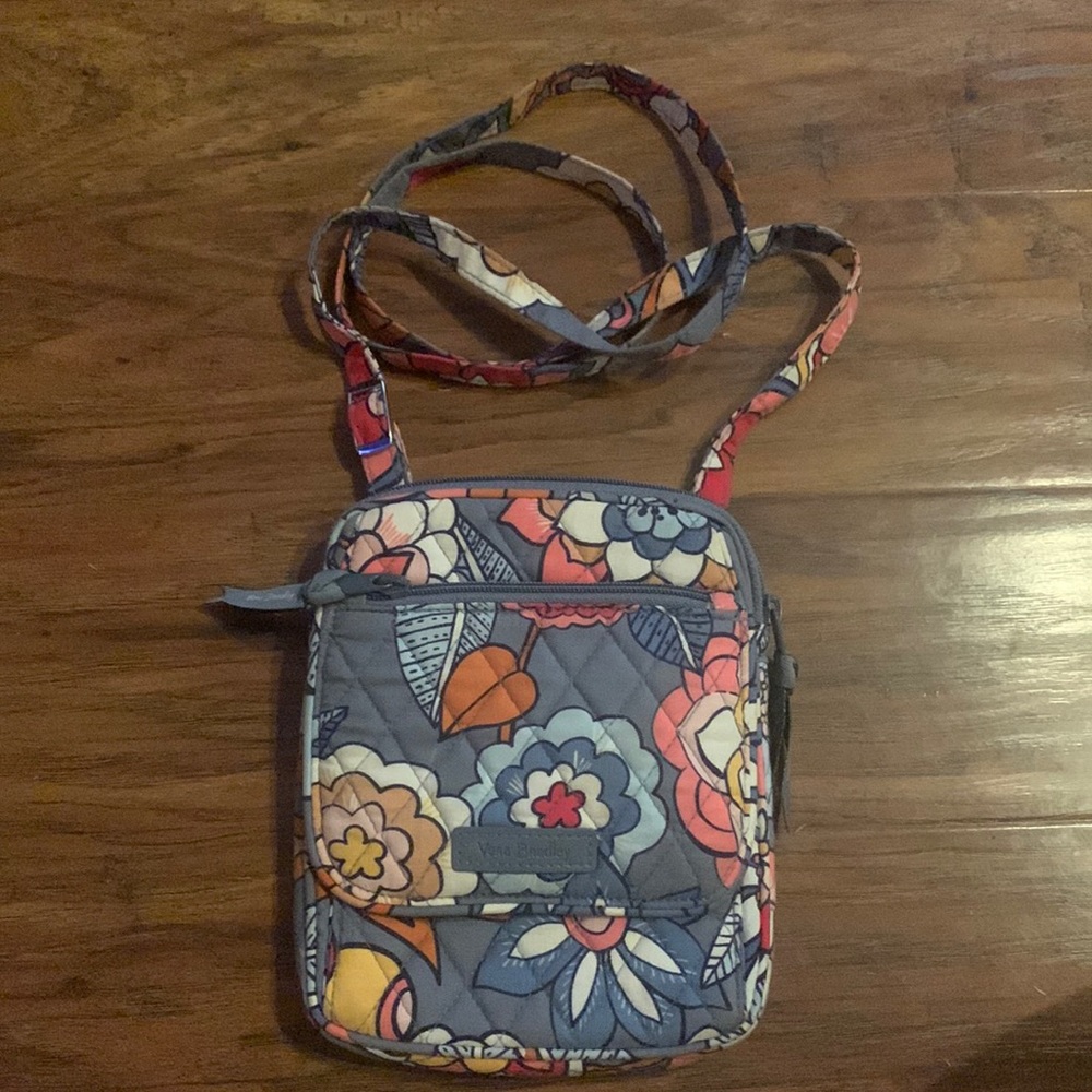 Vera Bradley cross body purse